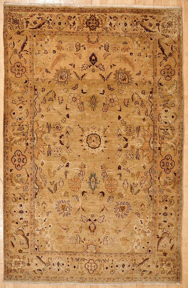 Fine Agra Rug 231 x 151 cms